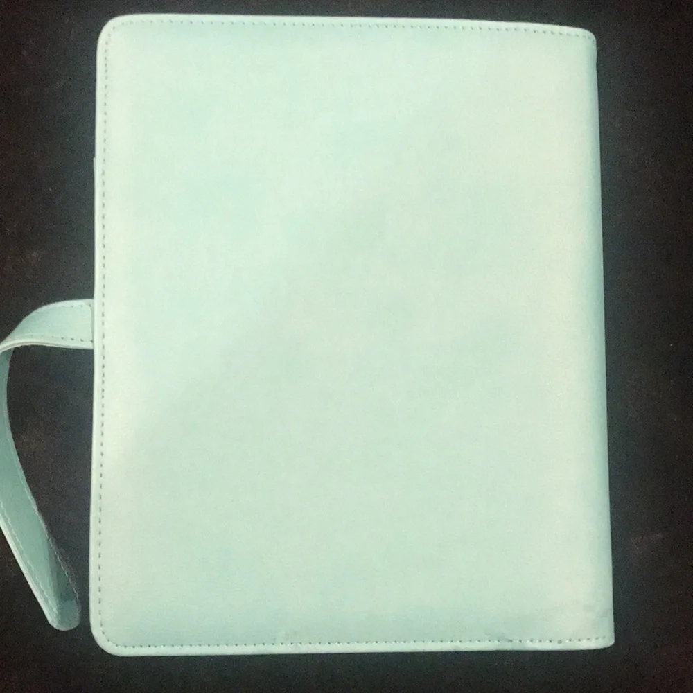 At a Glance Undated weekly monthly planner